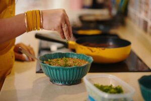 persona che cucina